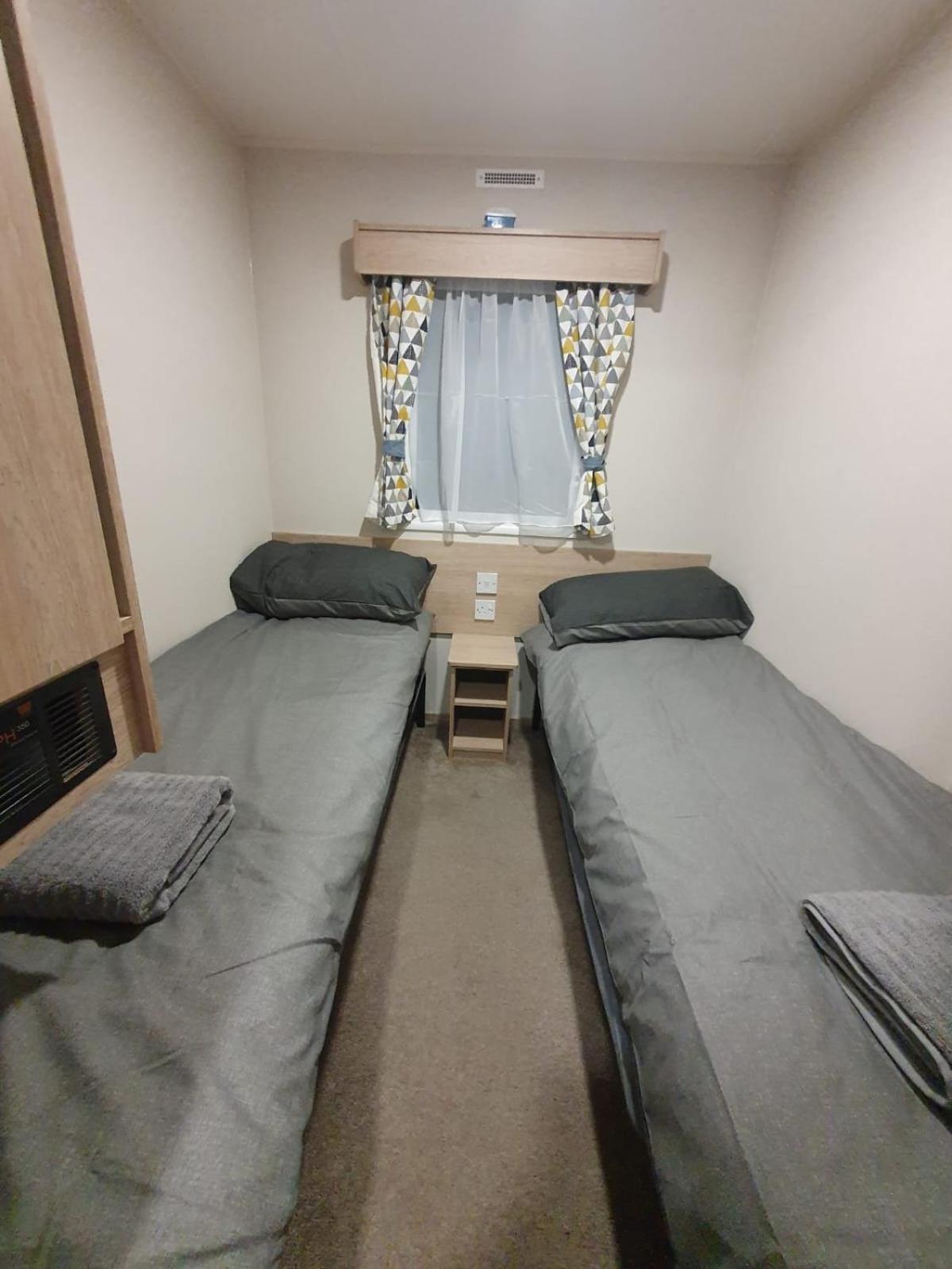 Escape City Caravan Lytchett Minster Exteriér fotografie